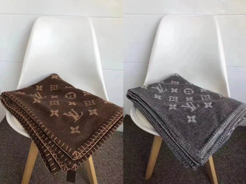 LV scarf 180X140cm E082507